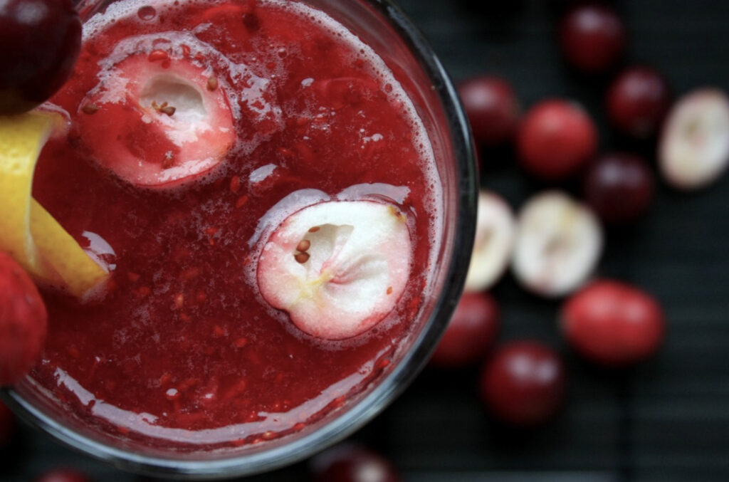 cranberry juice and How Cranberry Helps UTI